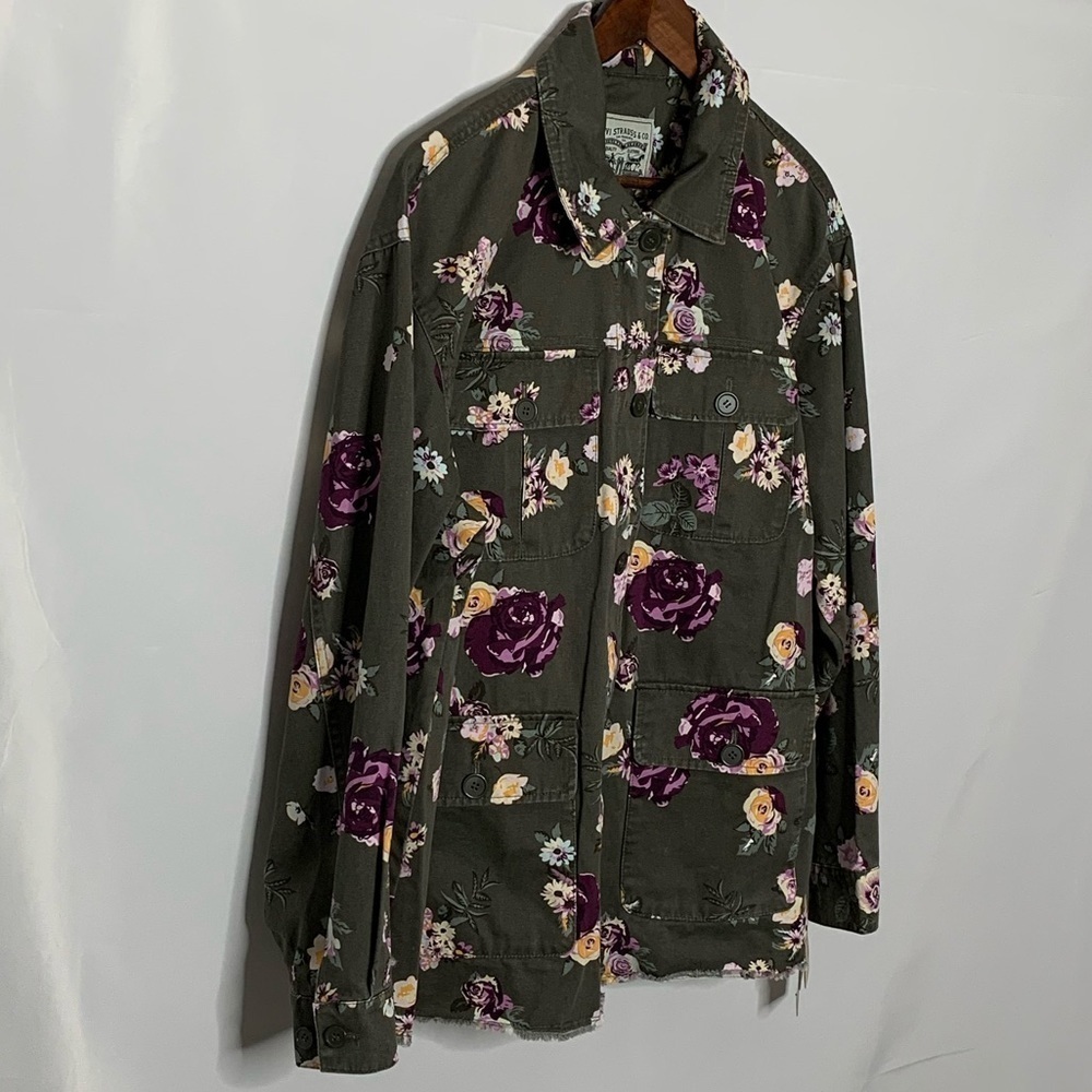 Levi’s Floral Printed Field Jacket - Picture 5 of 13